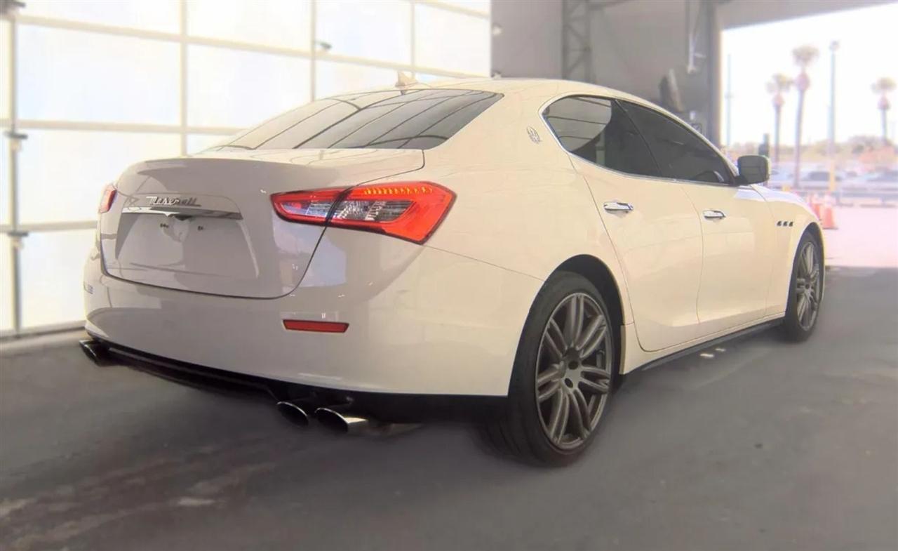 Maserati Ghibli  2016