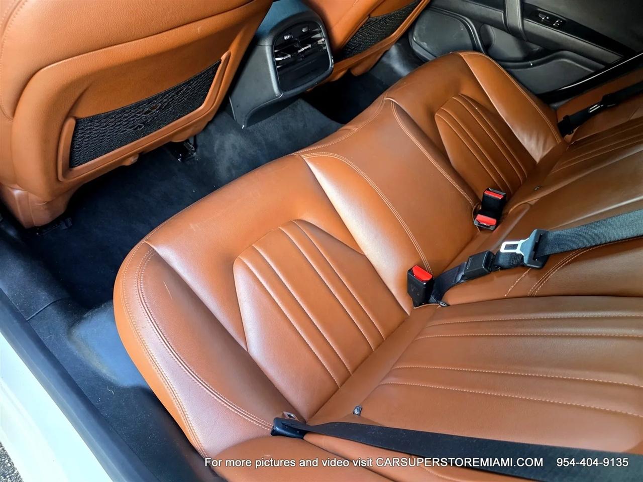 Maserati Ghibli  2016