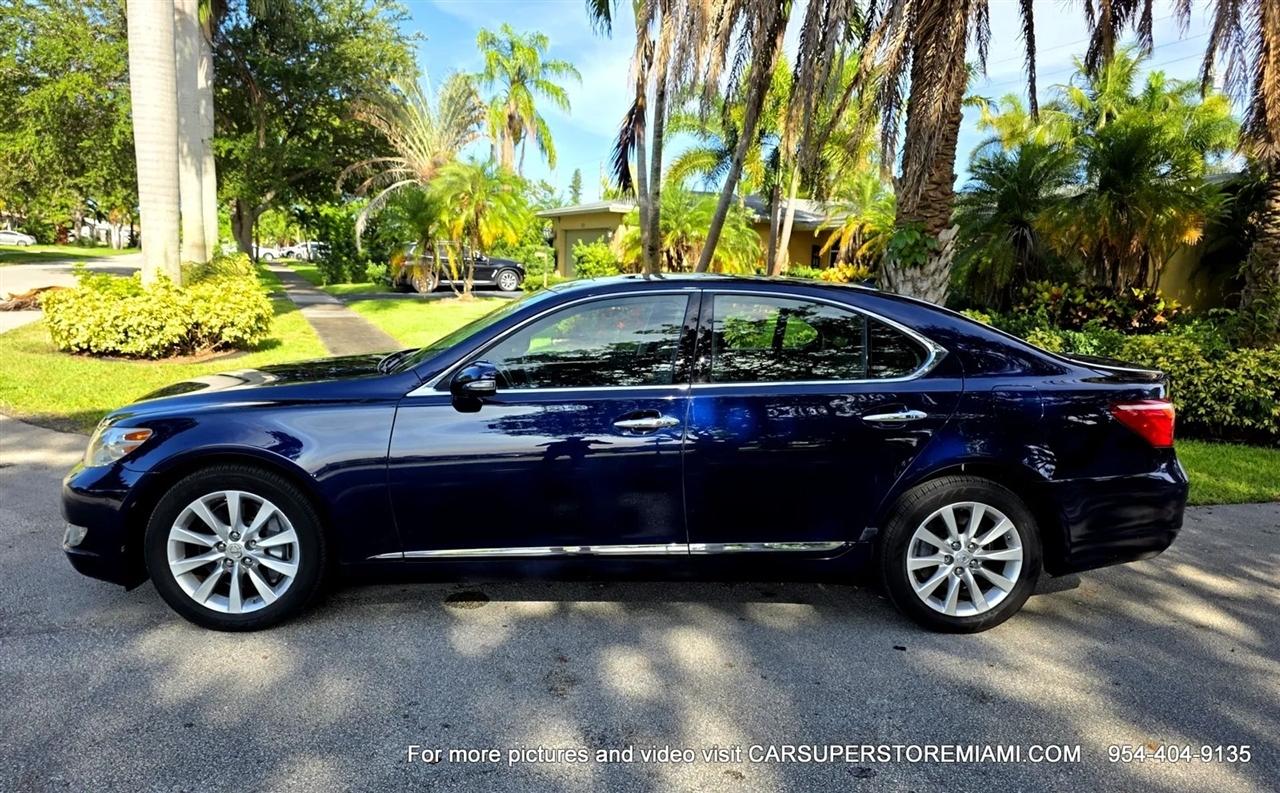 Lexus LS 460  2010