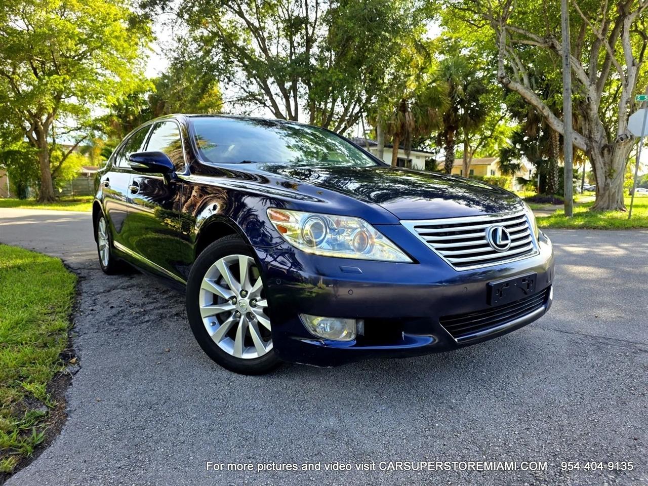 Lexus LS 460  2010