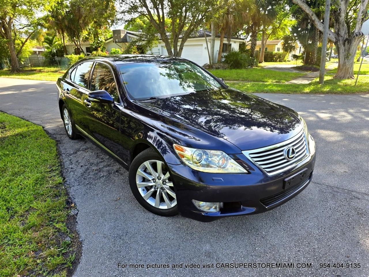 Lexus LS 460  2010