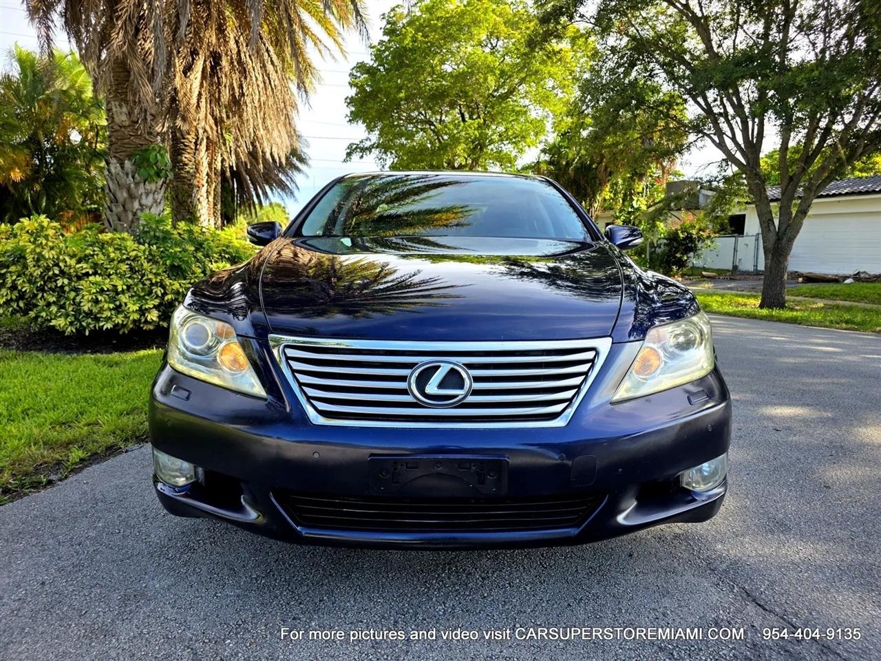 Lexus LS 460  2010