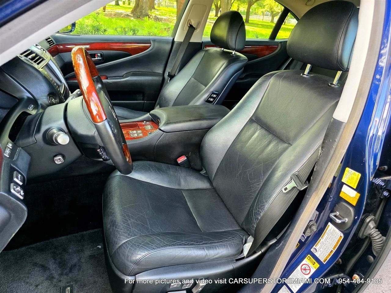 Lexus LS 460  2010