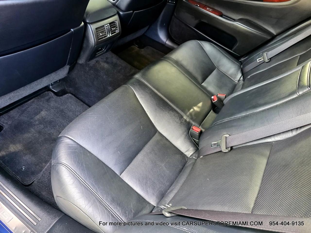 Lexus LS 460  2010