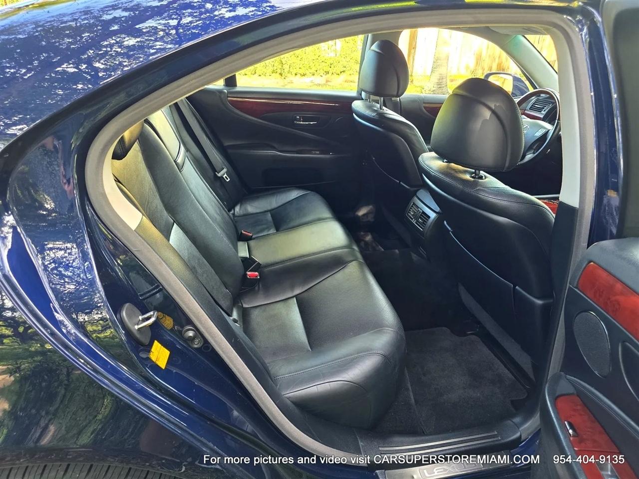 Lexus LS 460  2010