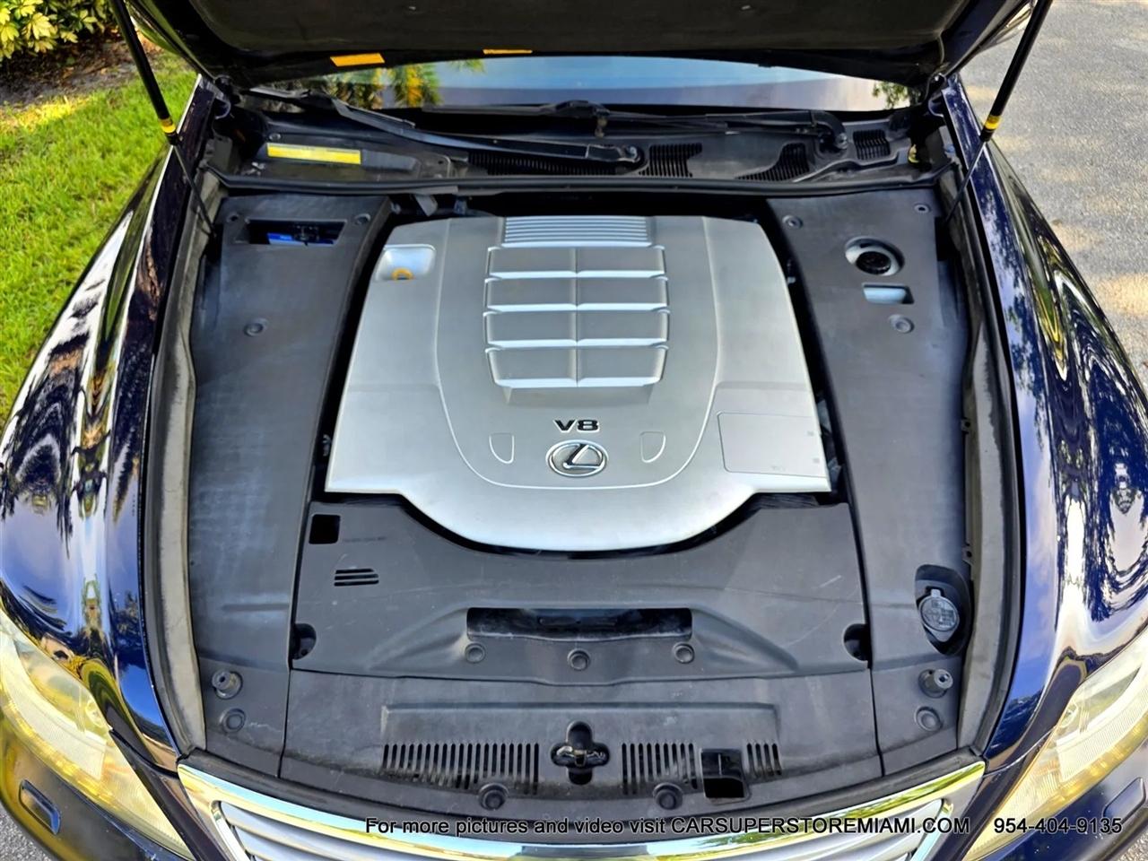 Lexus LS 460  2010