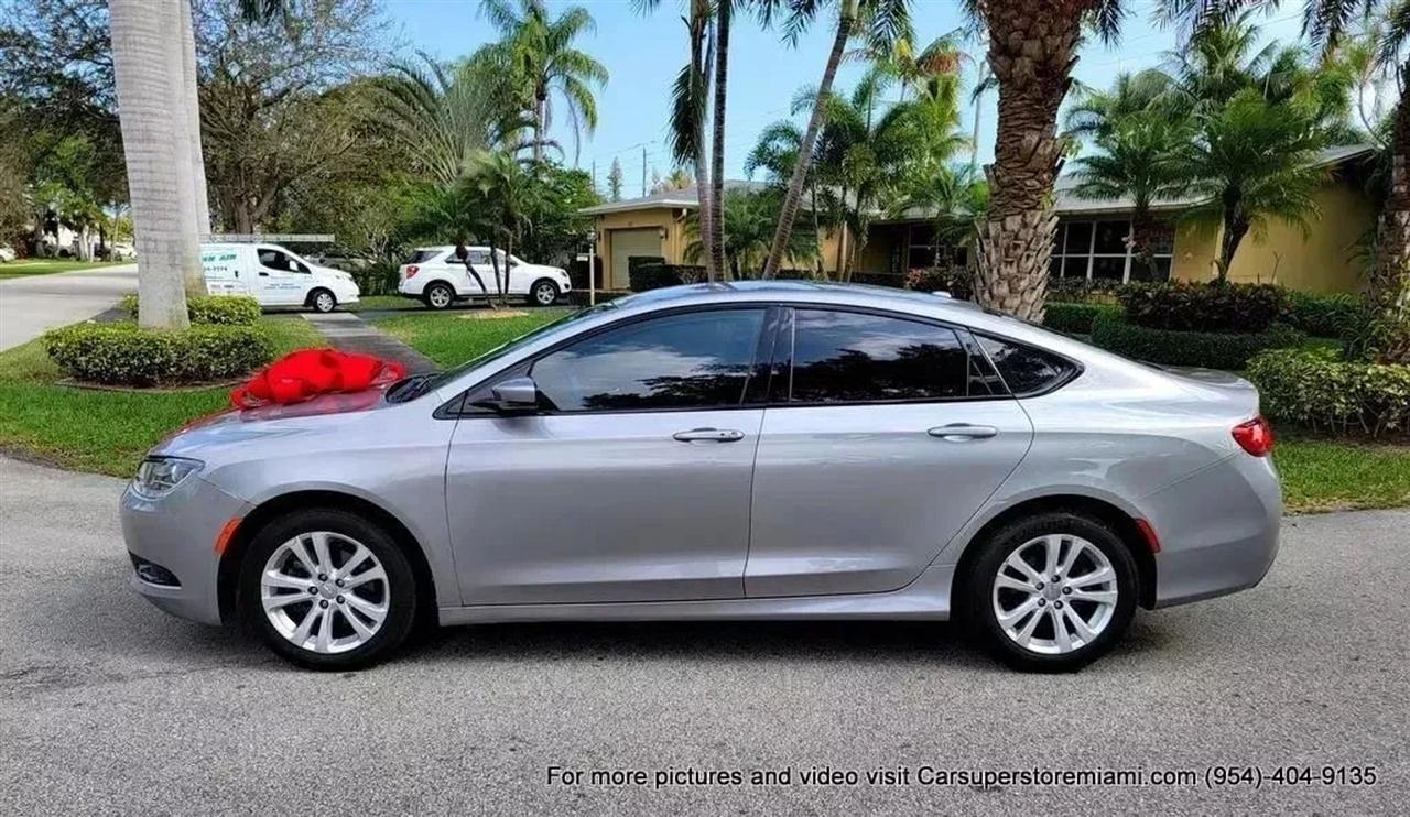 Chrysler 200  2015