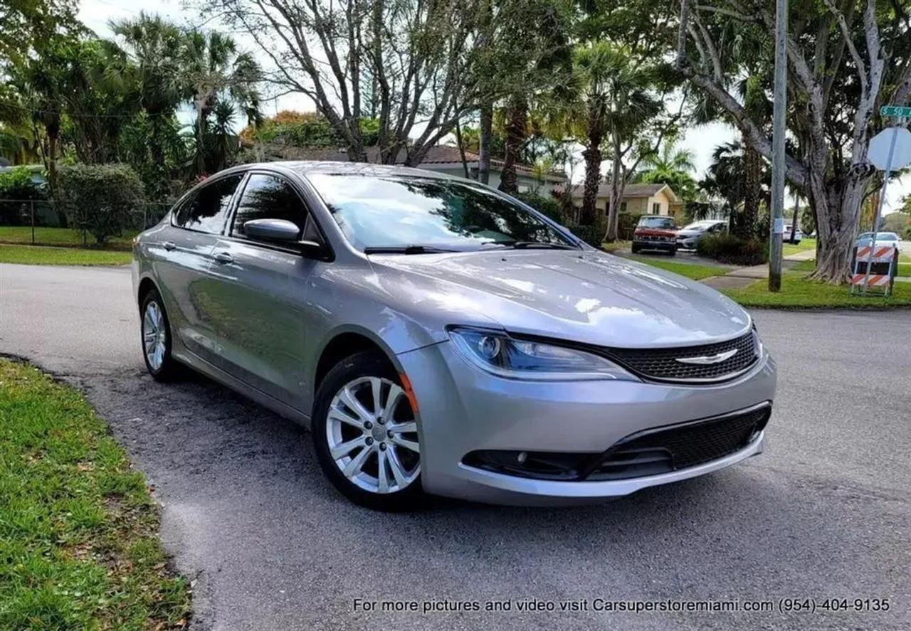 Chrysler 200  2015
