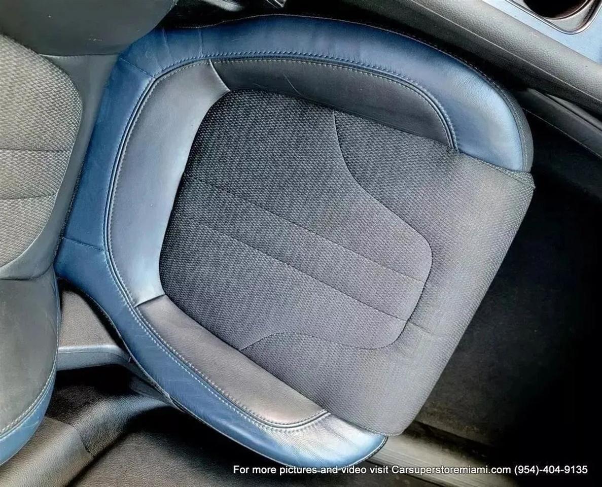 Chrysler 200  2015