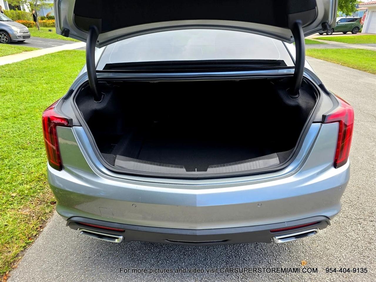 Cadillac CT5  2024