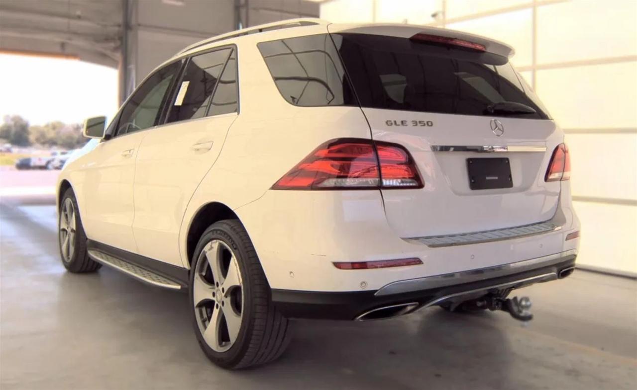 Mercedes-Benz GLE-Class  2016