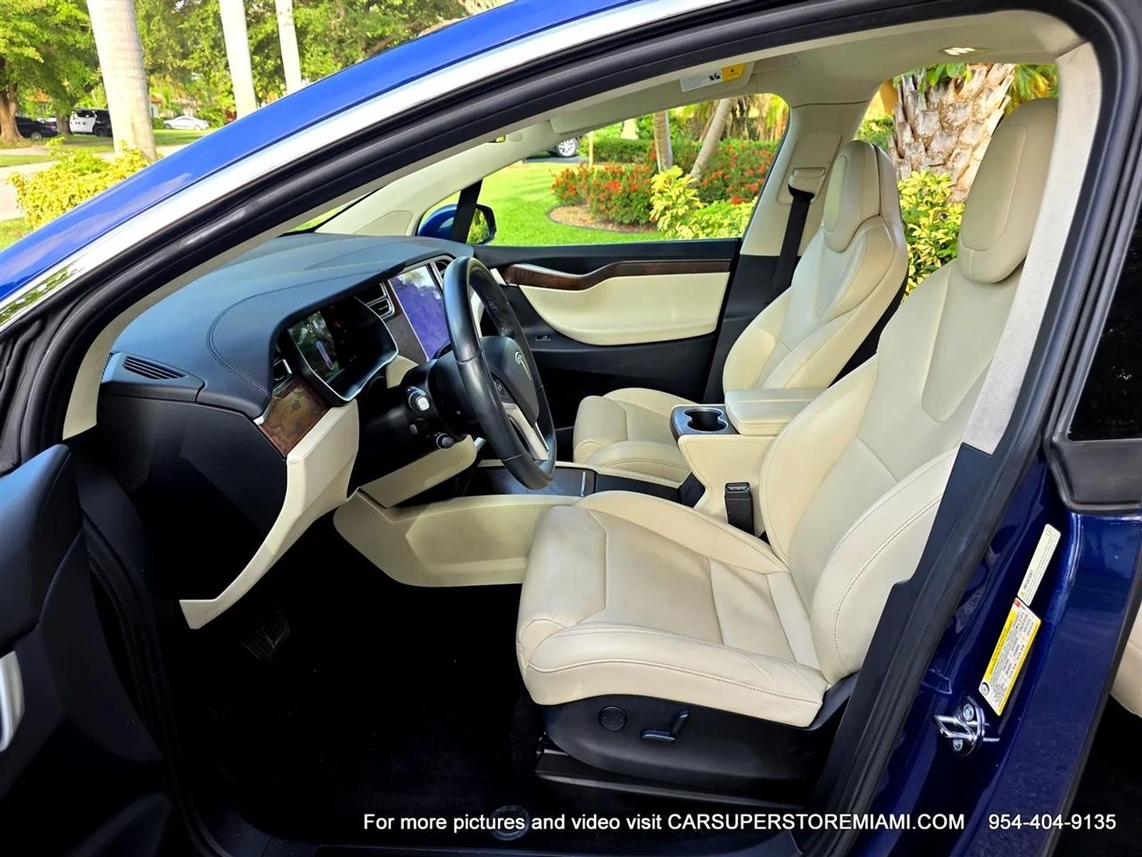 Tesla Model X  2017