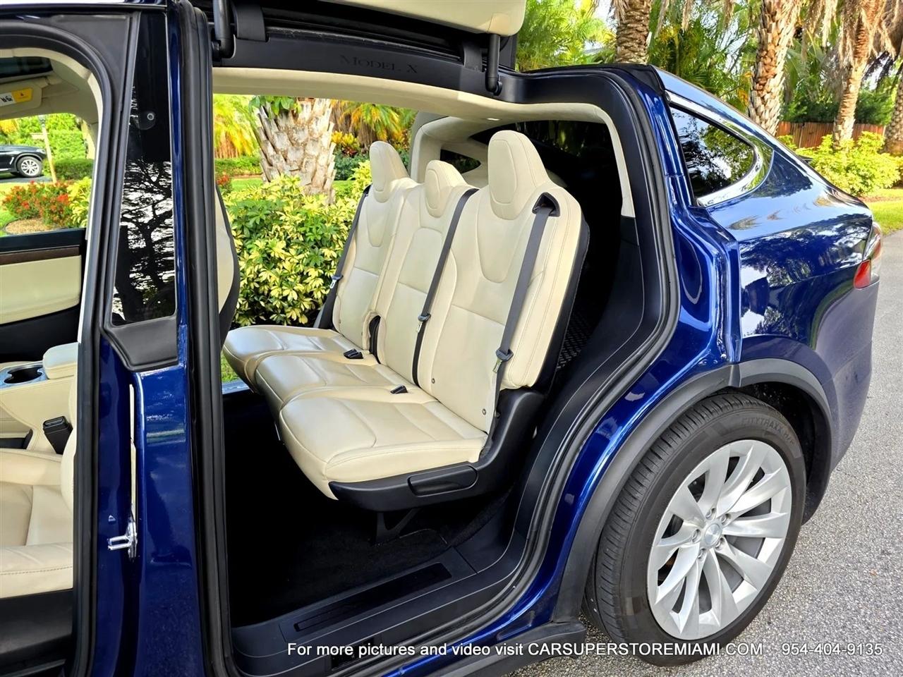 Tesla Model X  2017