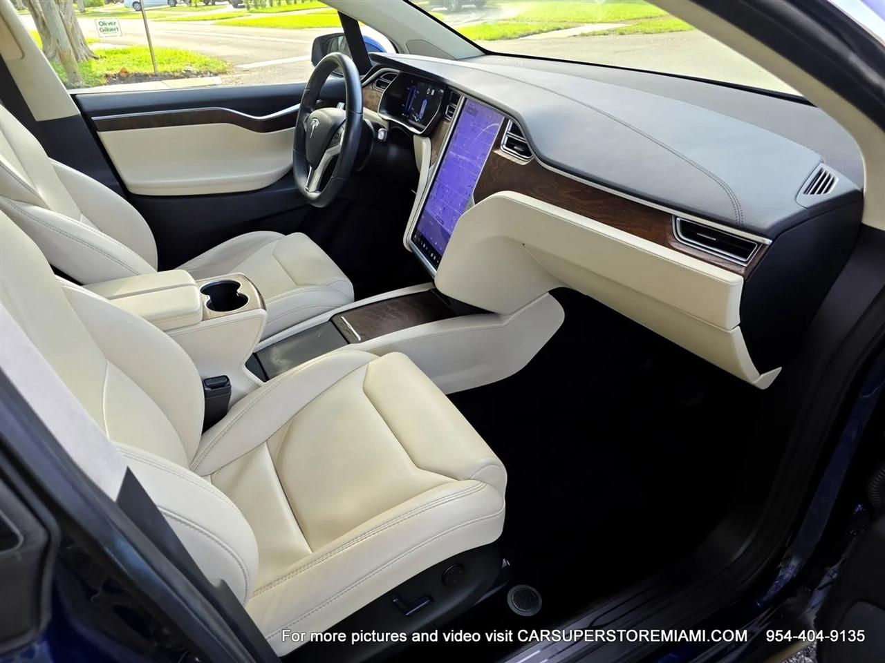 Tesla Model X  2017