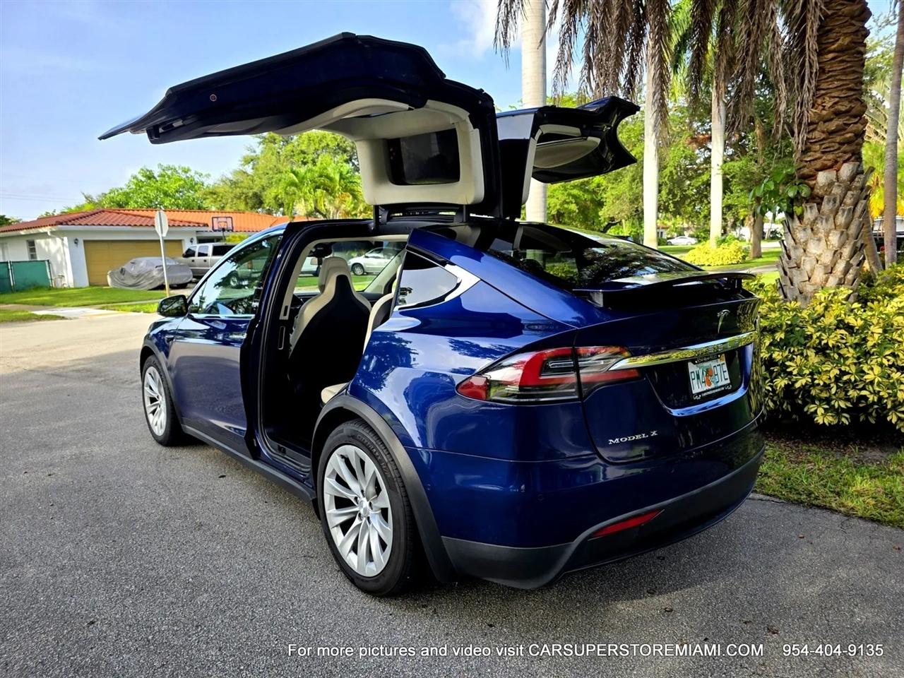 Tesla Model X  2017