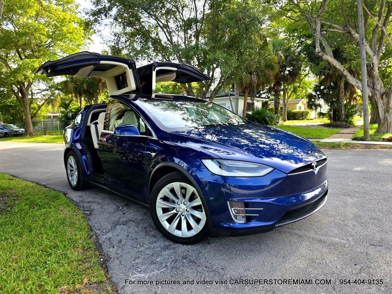 Tesla Model X  2017