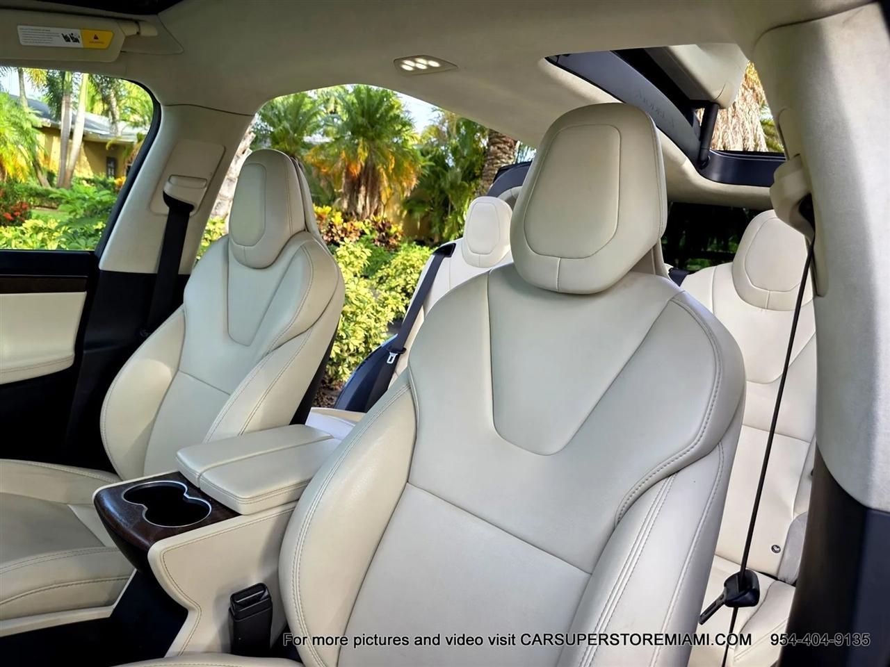 Tesla Model X  2017