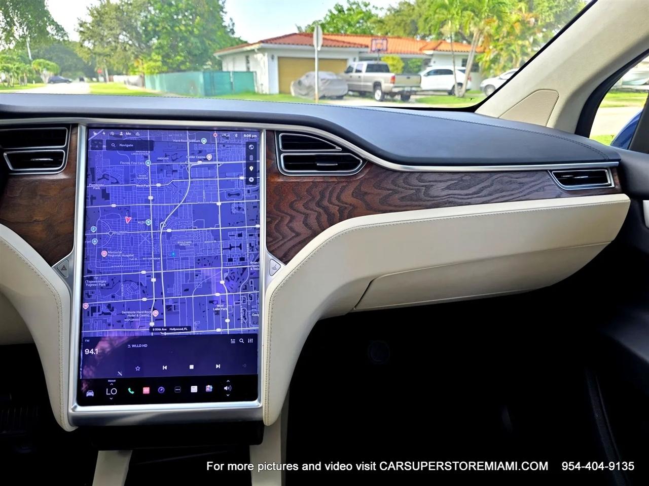 Tesla Model X  2017