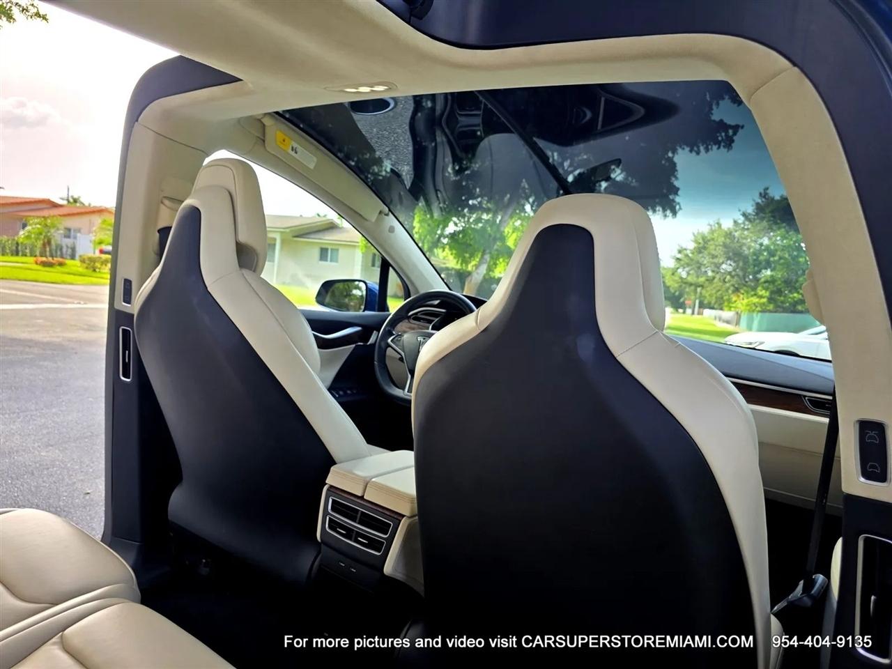 Tesla Model X  2017