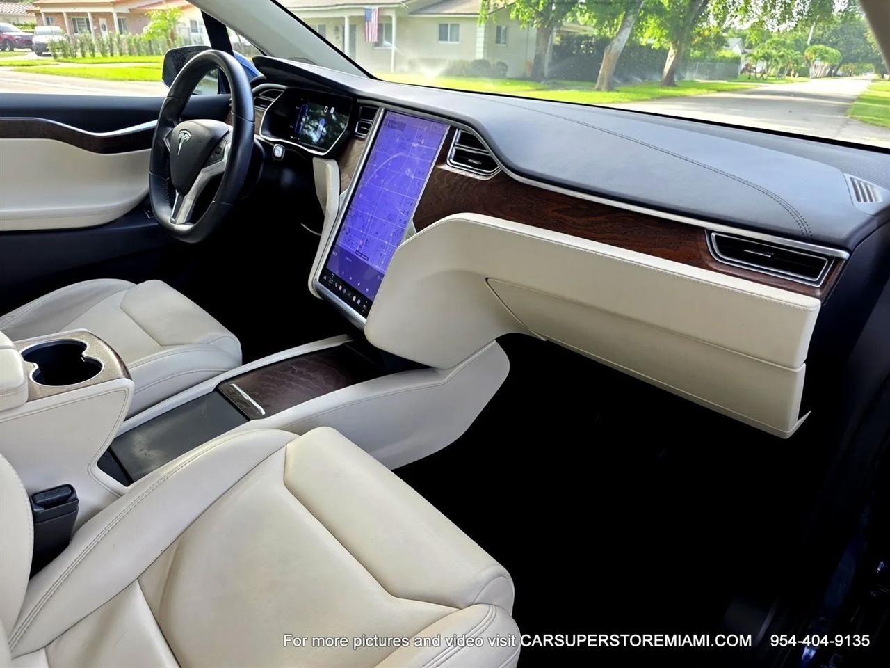 Tesla Model X  2017