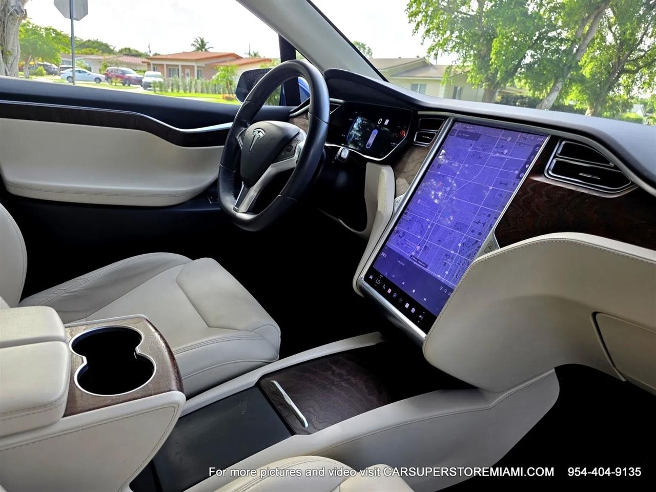 Tesla Model X  2017
