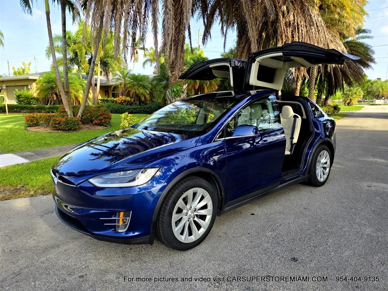 Tesla Model X  2017