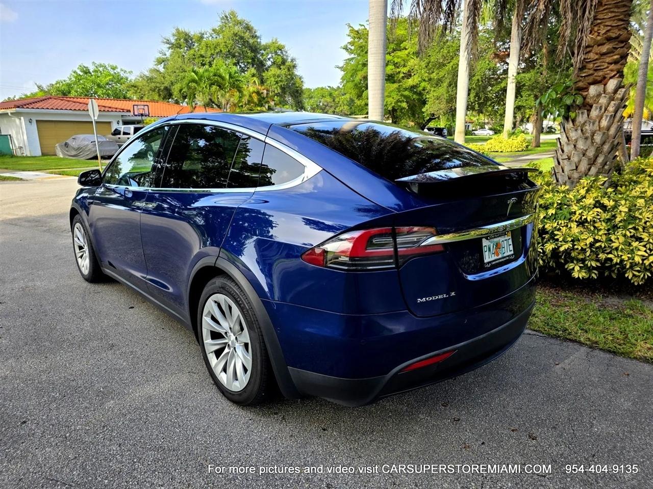 Tesla Model X  2017