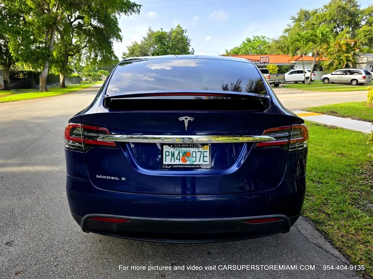 Tesla Model X  2017