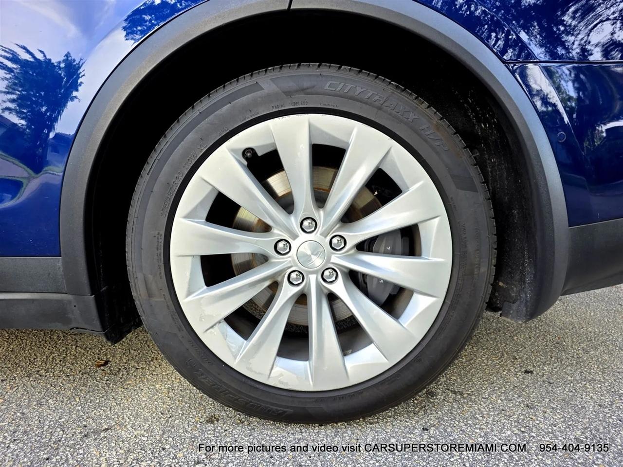 Tesla Model X  2017