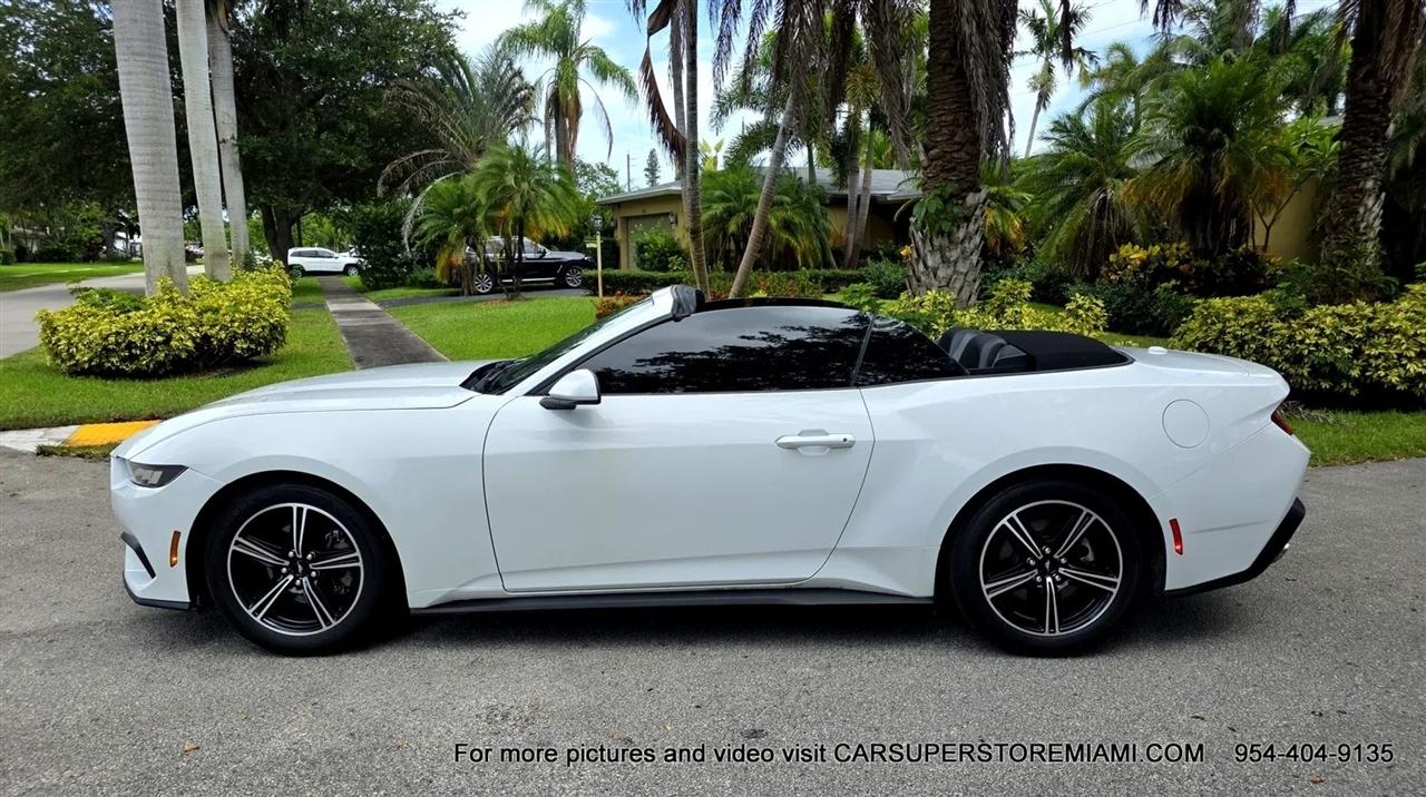 Ford Mustang  2024