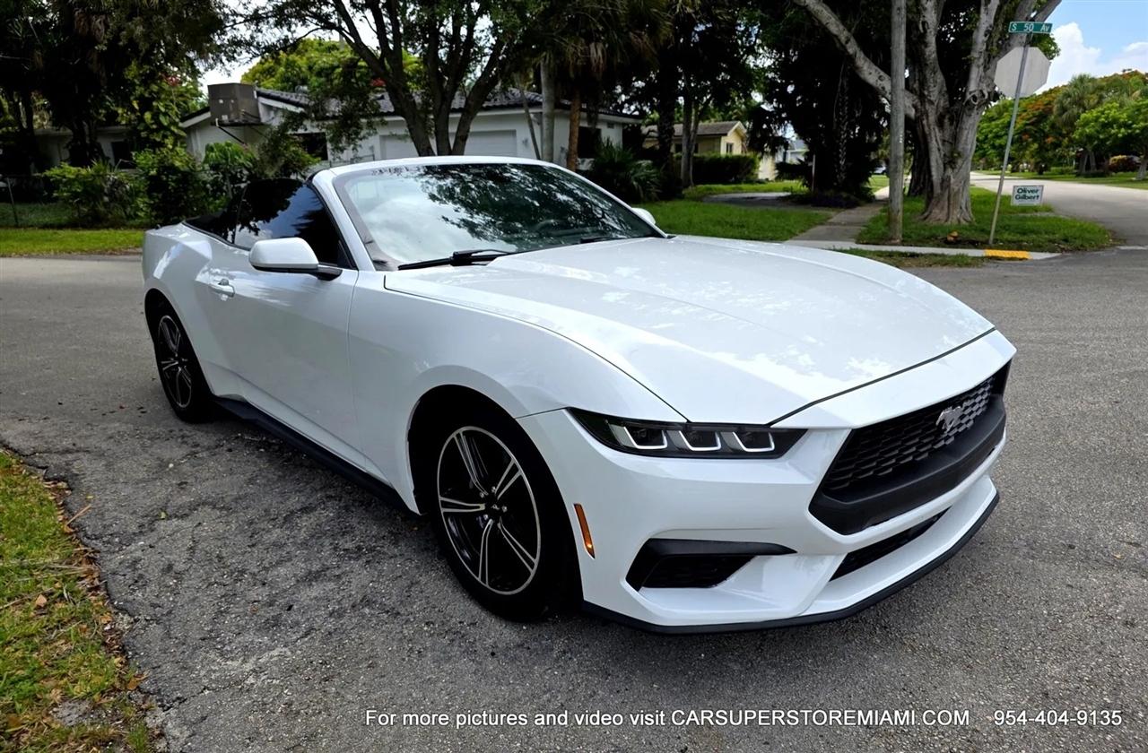 Ford Mustang  2024