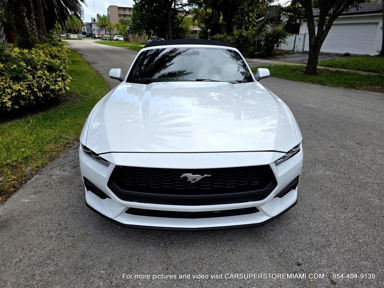 Ford Mustang  2024