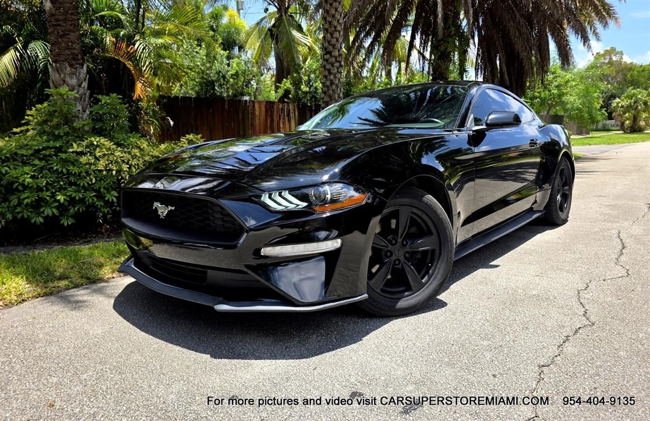 Ford Mustang  2021