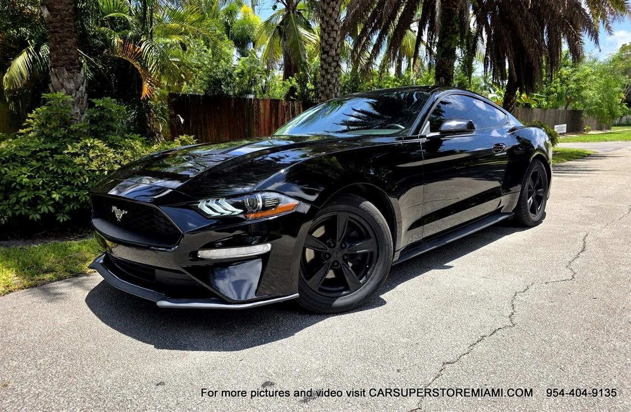 Ford Mustang  2021