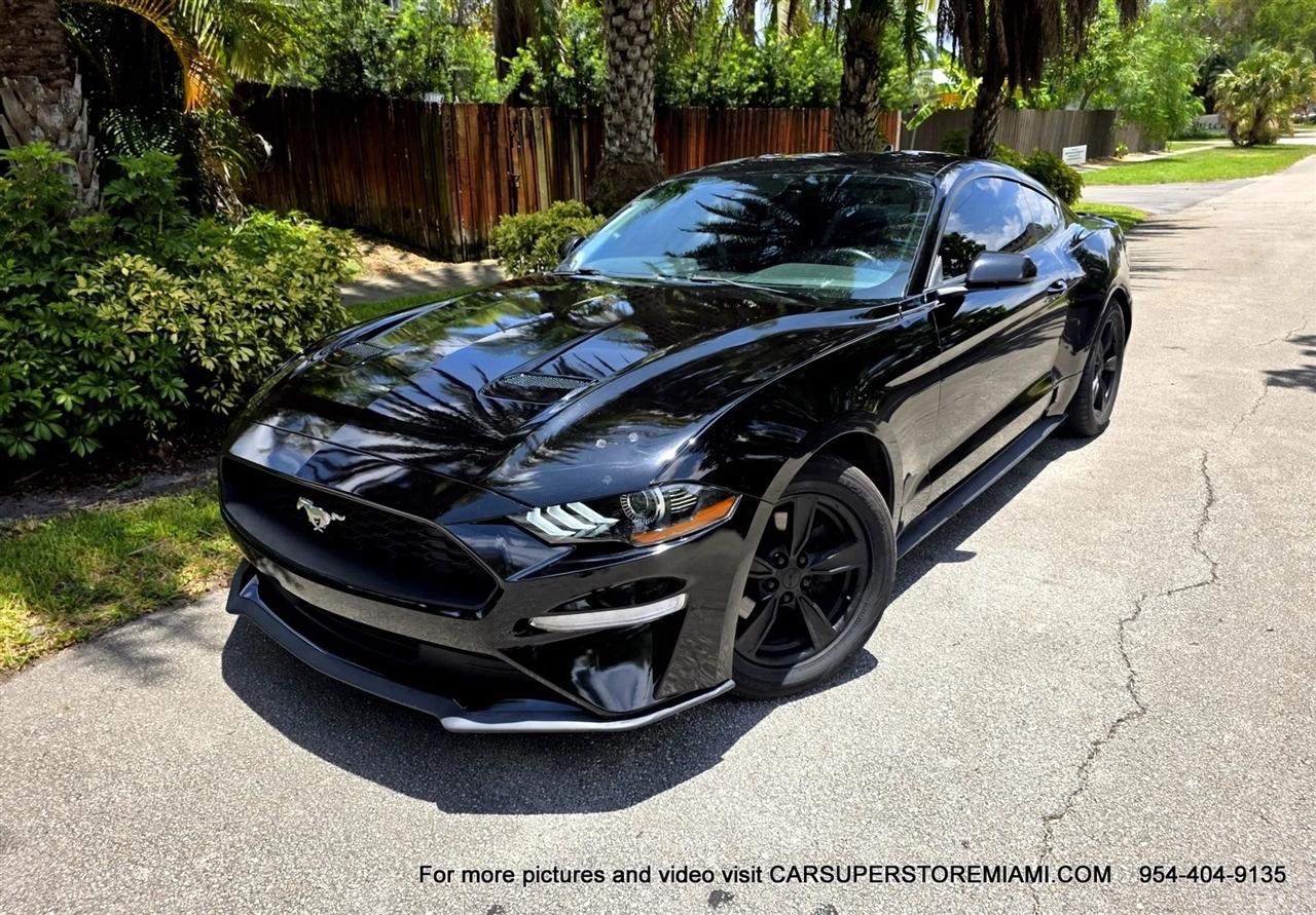 Ford Mustang  2021