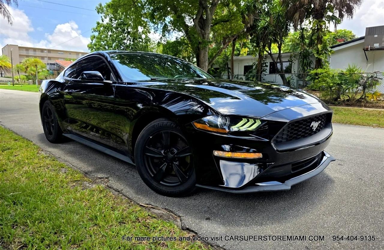 Ford Mustang  2021