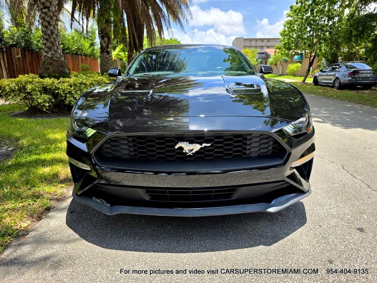 Ford Mustang  2021