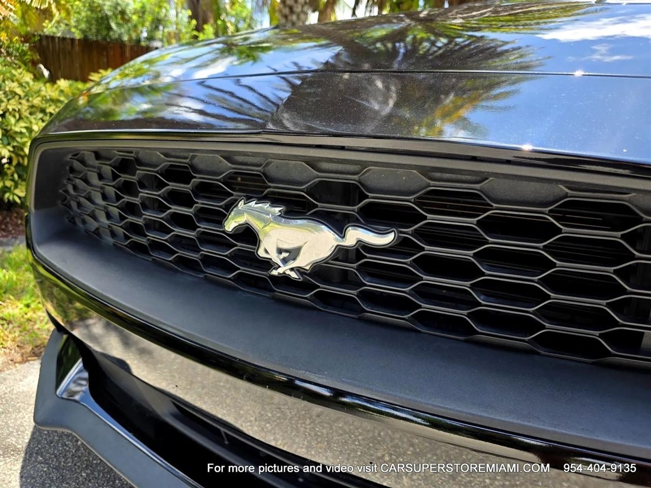 Ford Mustang  2021