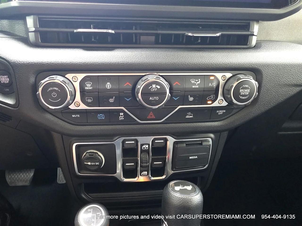 Jeep Wrangler 4xe  2024