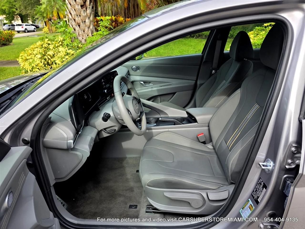 Hyundai Elantra  2026