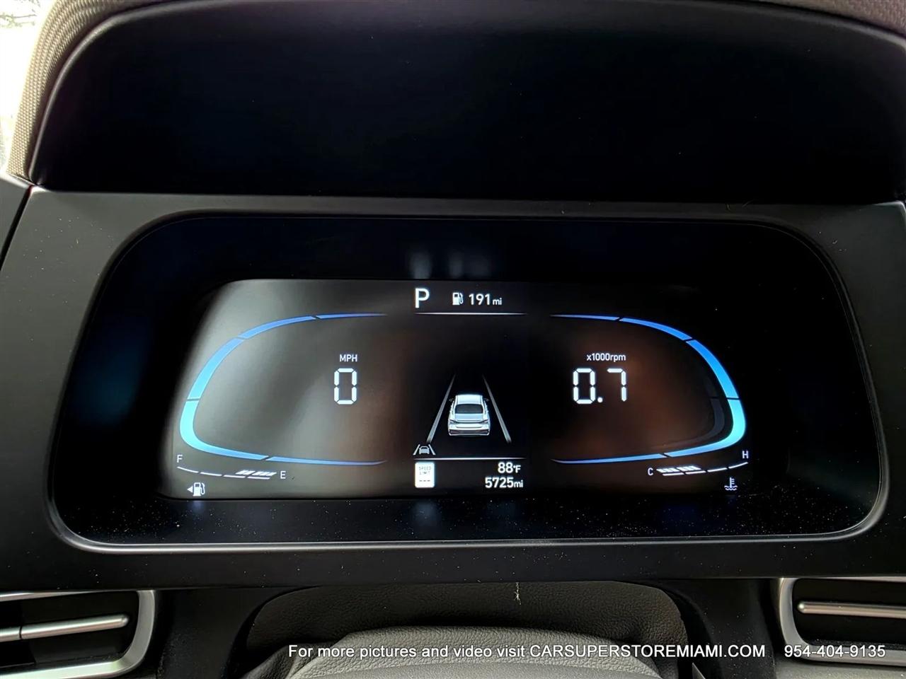 Hyundai Elantra  2026