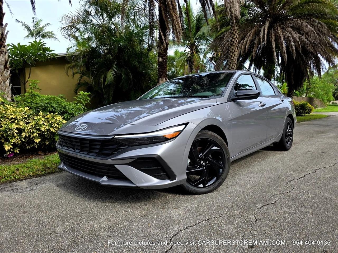 Hyundai Elantra  2026