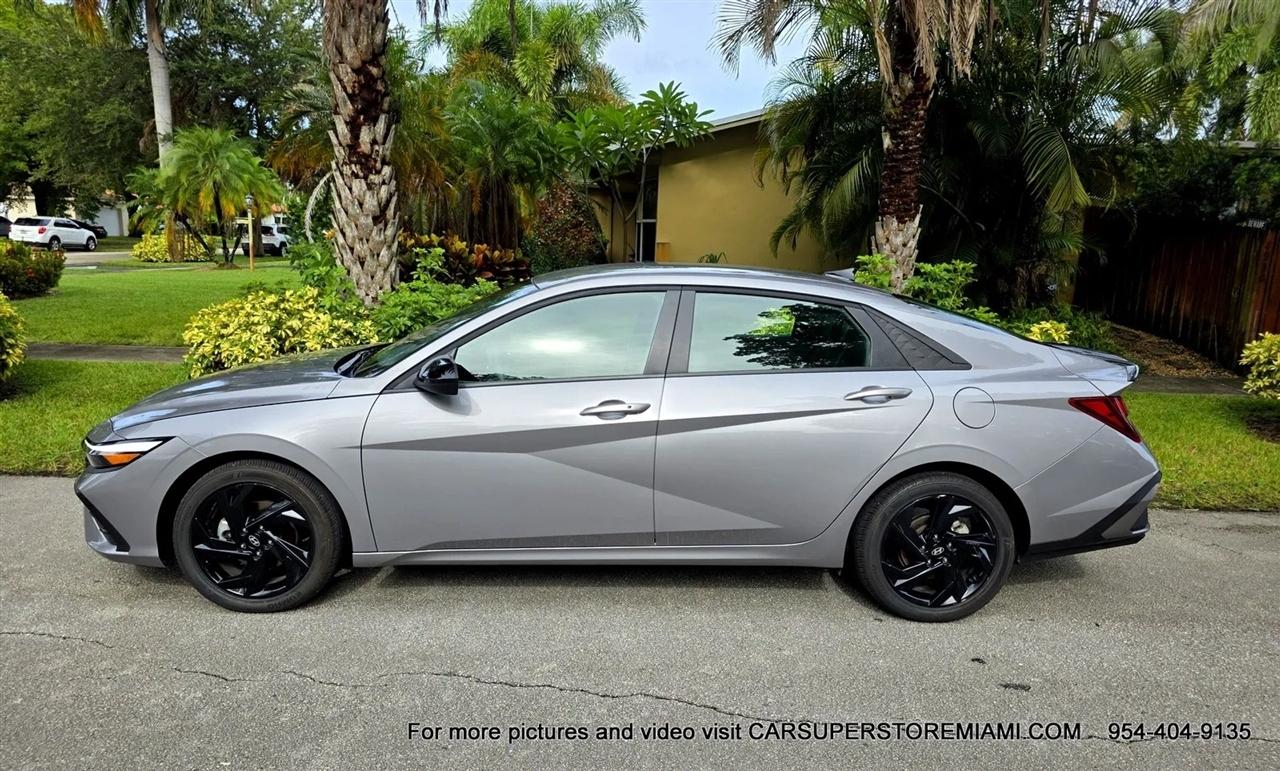 Hyundai Elantra  2026
