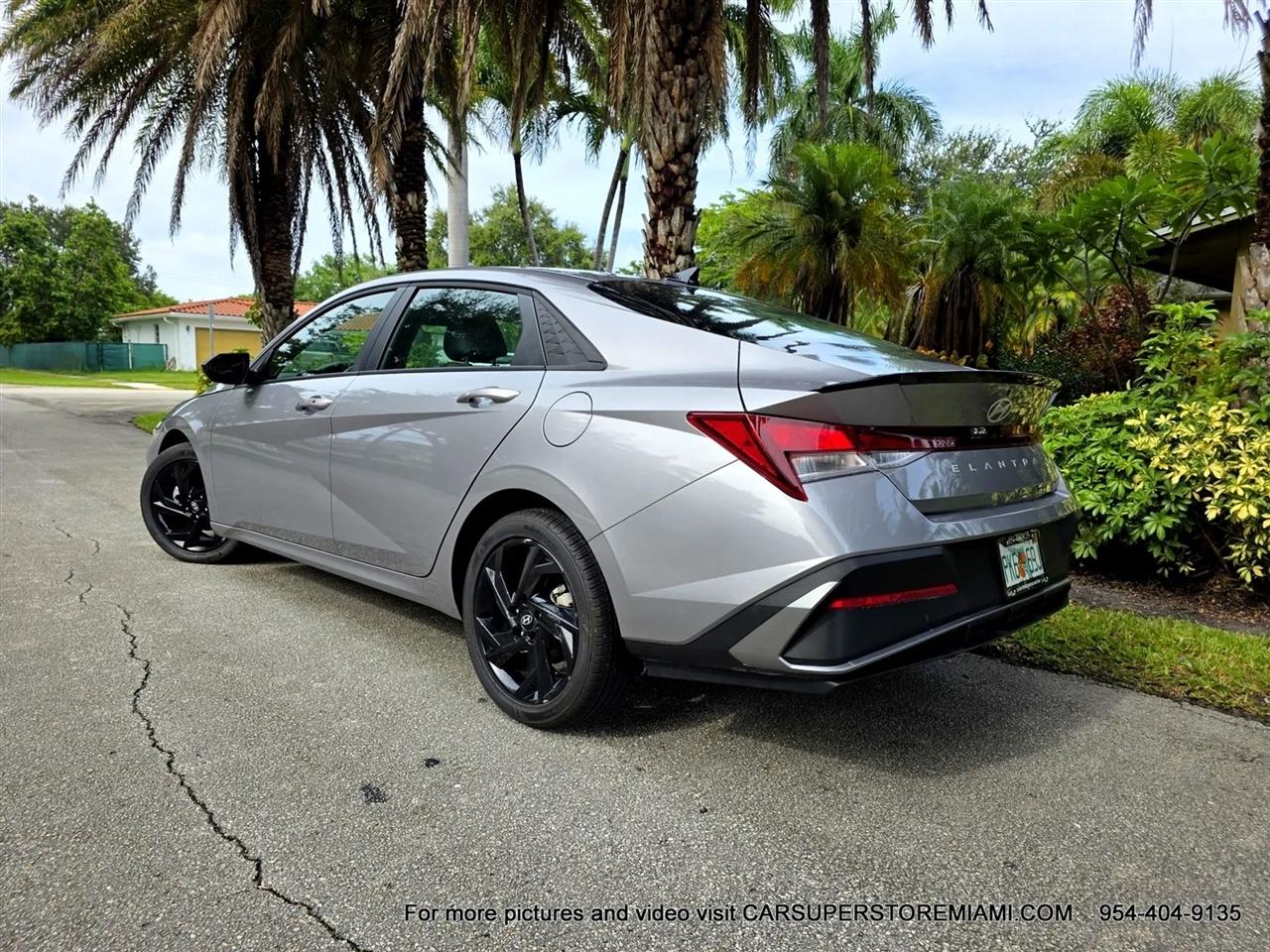 Hyundai Elantra  2026