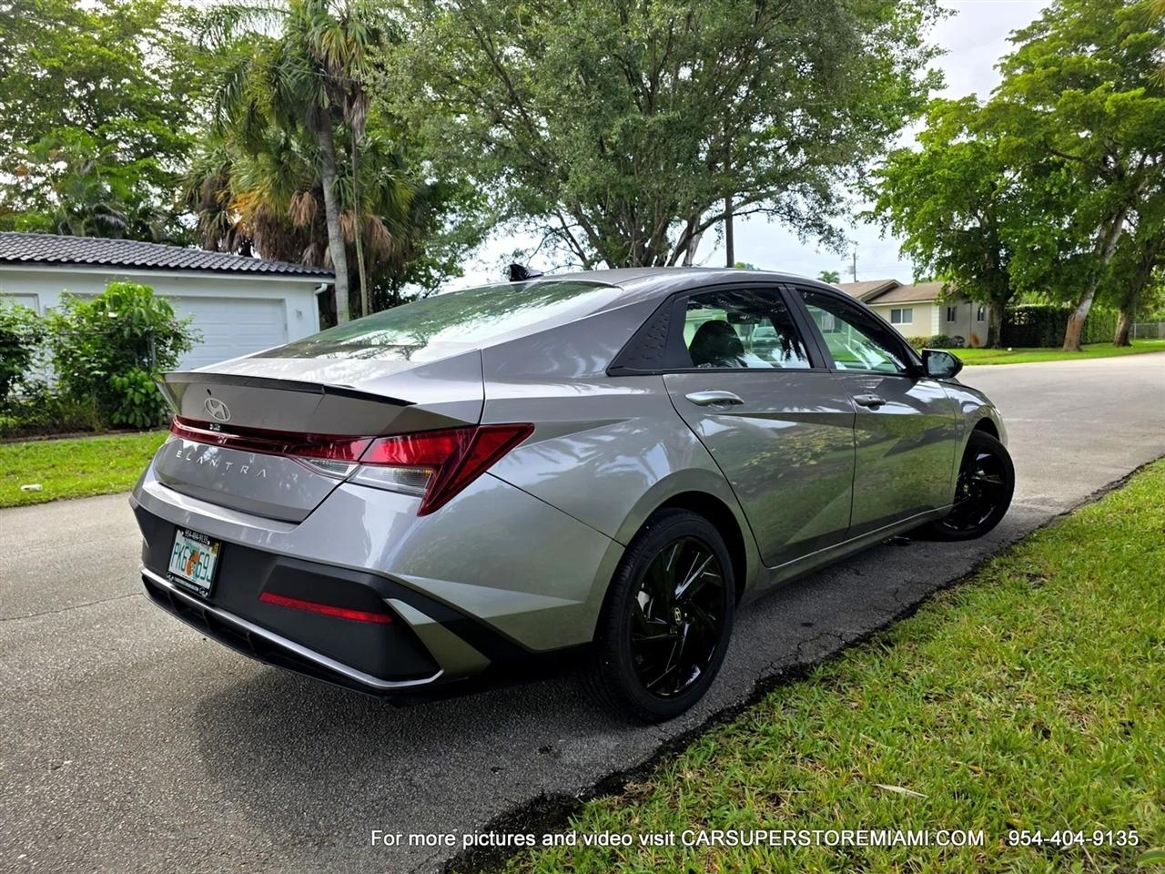 Hyundai Elantra  2026