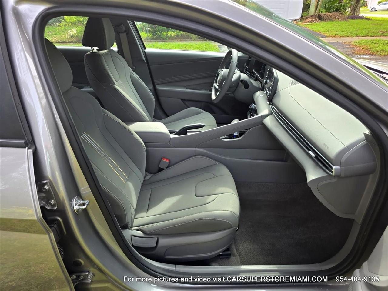 Hyundai Elantra  2026