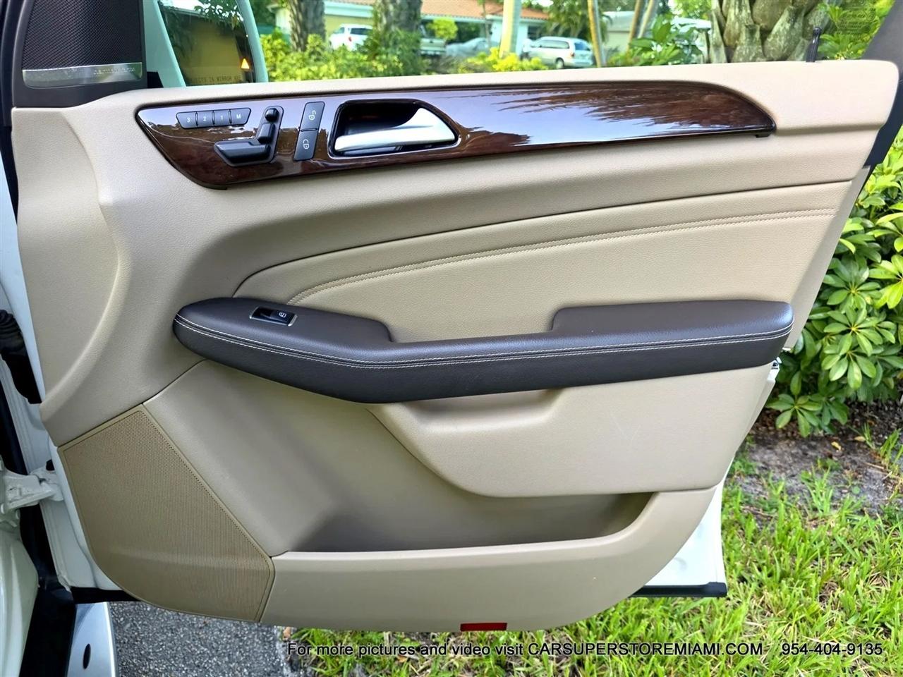 Mercedes-Benz M-Class  2012