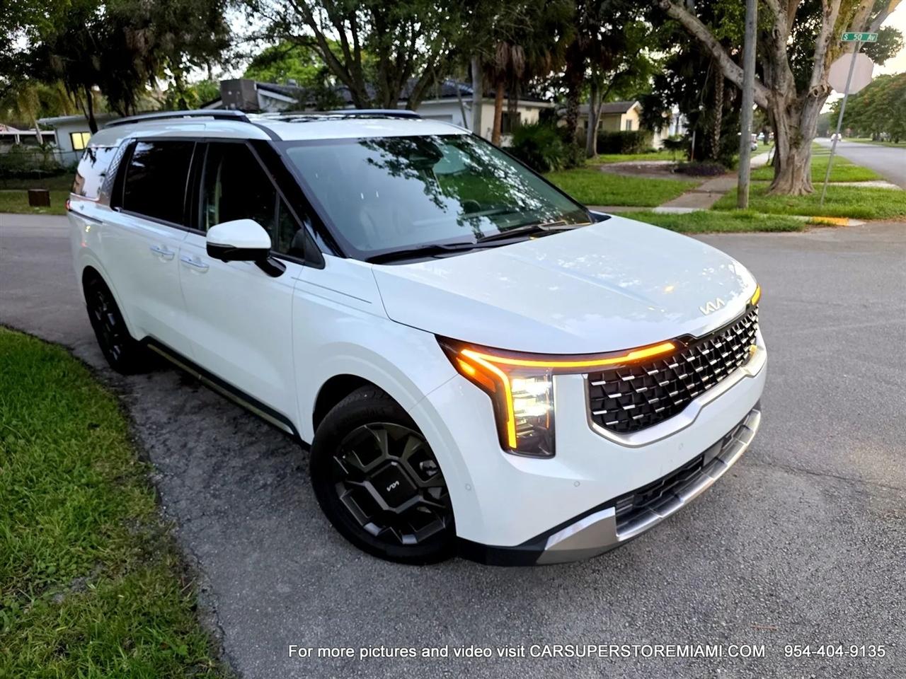 Kia Carnival Hybrid  2025