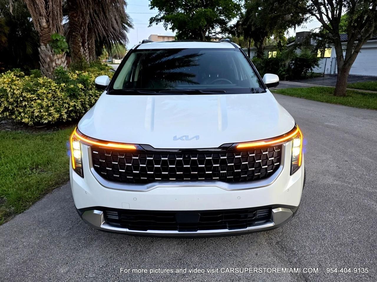 Kia Carnival Hybrid  2025