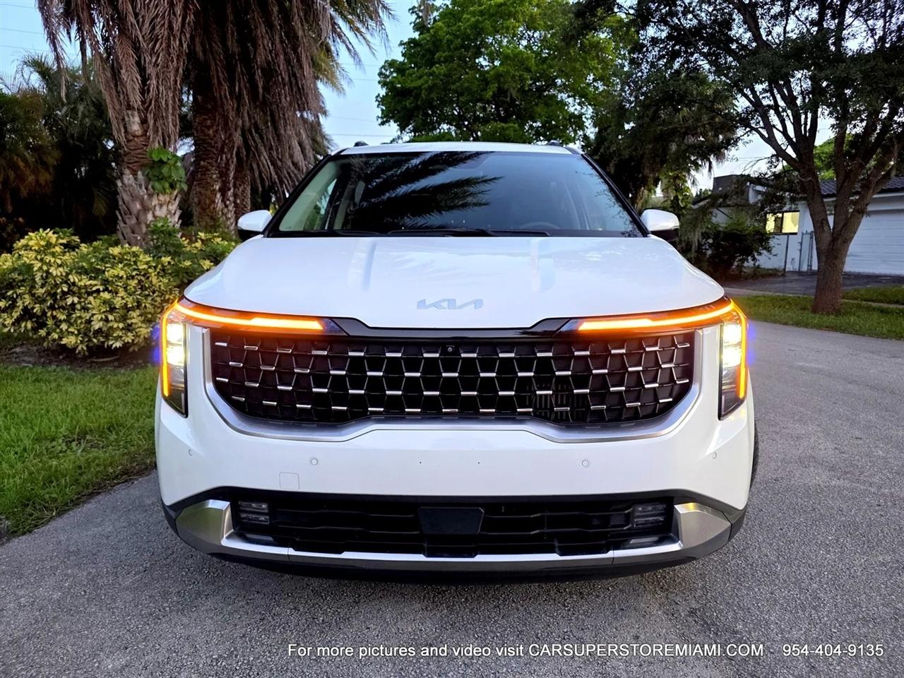 Kia Carnival Hybrid  2025